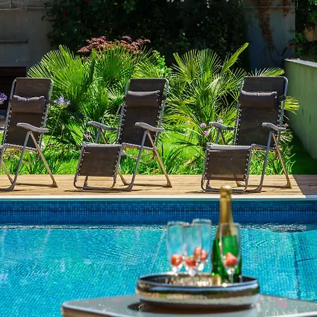 Bed & Breakfast Oasis Life