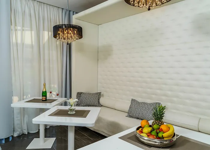 Nocleg ze śniadaniem Oasis Life 4*