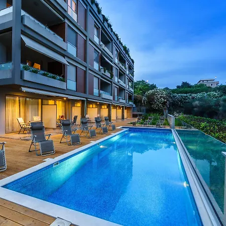 Oasis Life فندق مبيت وإفطار سبليت