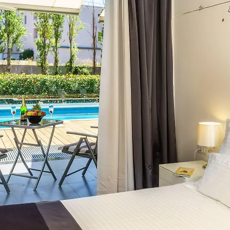 فندق مبيت وإفطار Oasis Life 4*