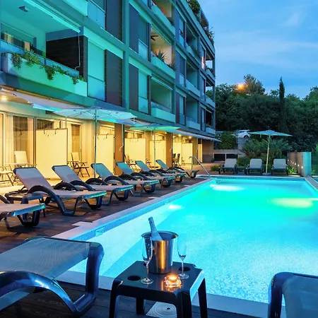 Oasis Life 4*