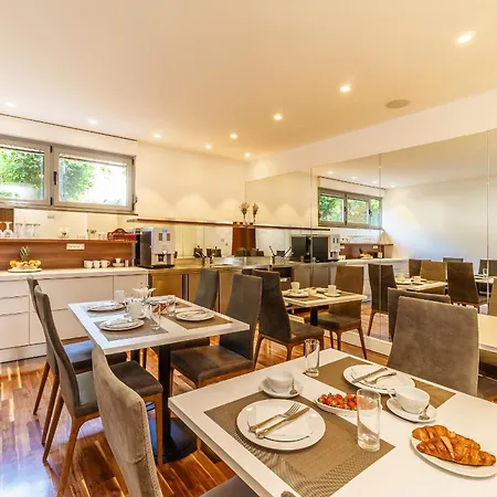 فندق مبيت وإفطار Oasis Life