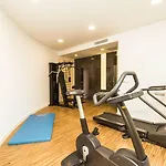 فندق مبيت وإفطار Oasis Life 4*