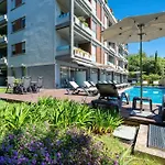 Oasis Life سبليت